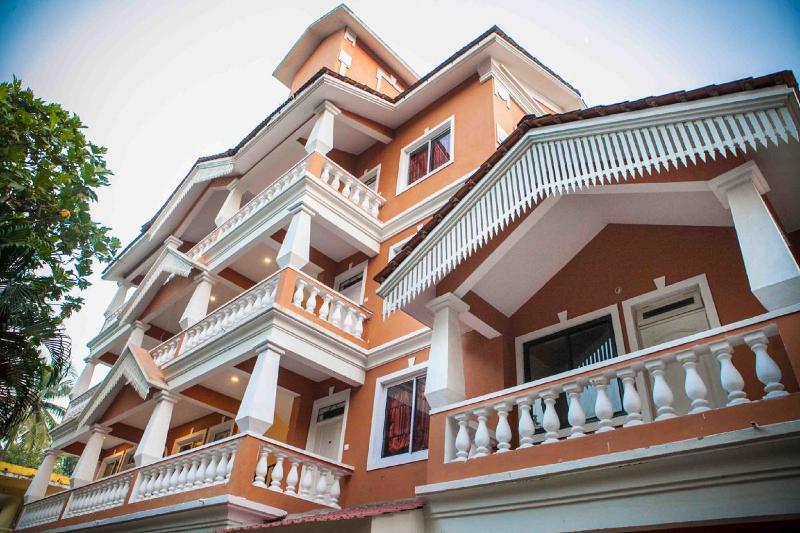 Treehouse Nova होटल